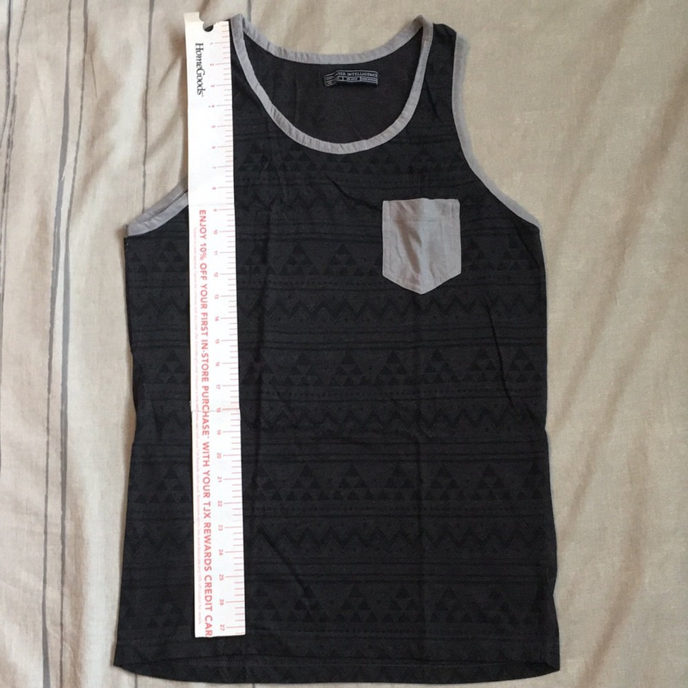 Tank top - Picture 2 of 4
